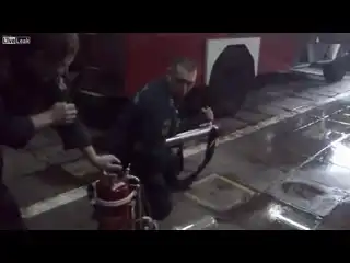 Как развлекаются пожарники, когда нет работы