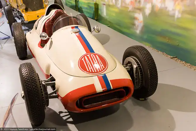 Экскурсия по музею автомобилей Татра