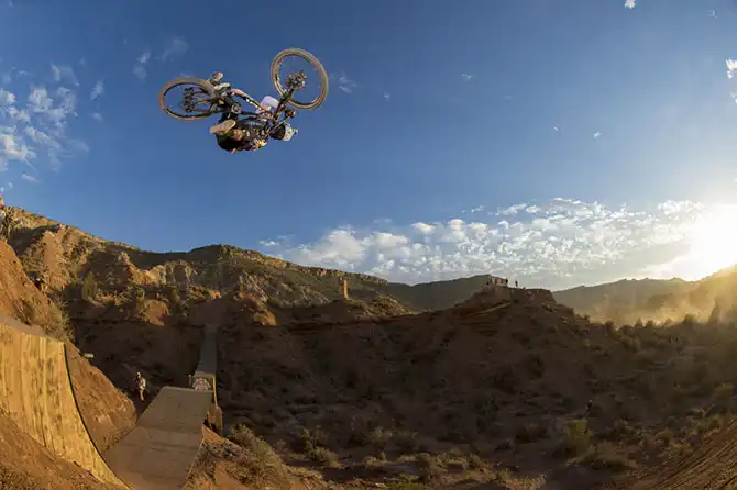 Экстримальный Red Bull Rampage 2013