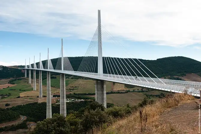 Виадук Мийо — рекордсмен среди мостов