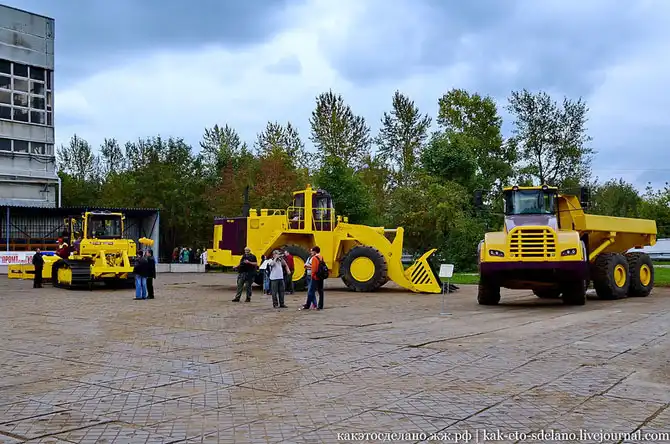 Как делают бульдозеры