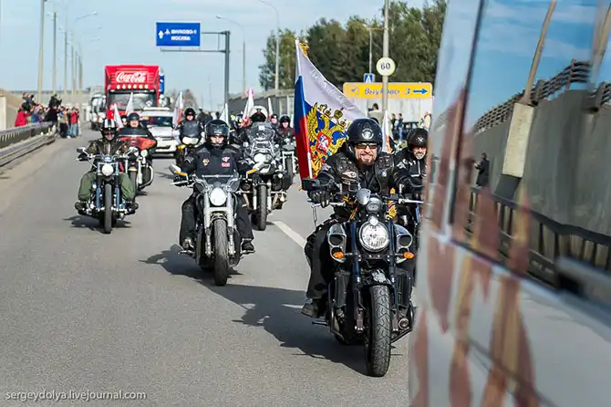 Путь Олимпийского огня из Греции в Москву
