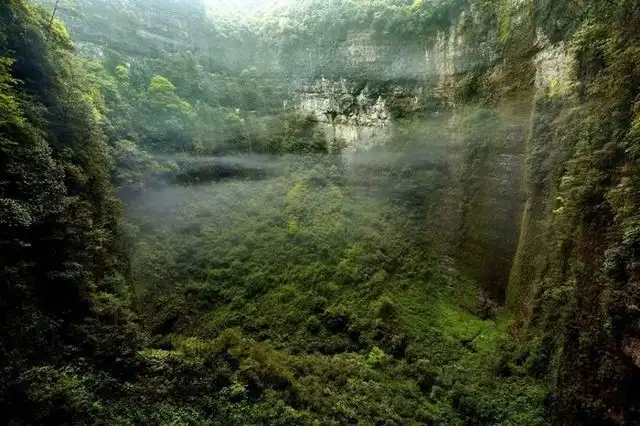 Удивительная система пещер в Китае
