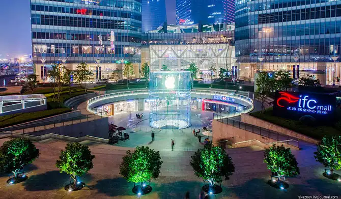 Необычный пешеходный переход в Шанха