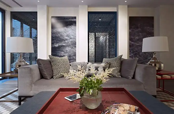 Пятиэтажный особняк в викторианском стиле