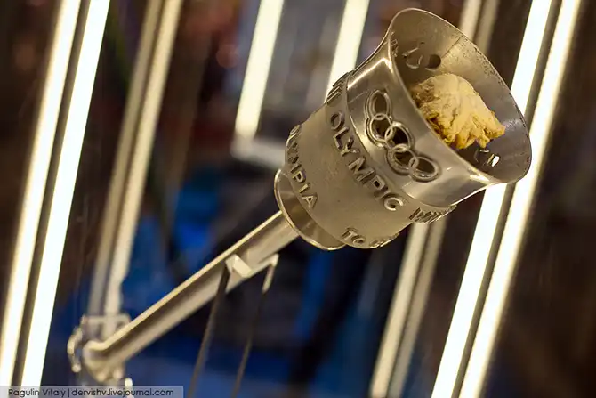 Экскурсия на выставку Олимпийских факелов в ГУМе