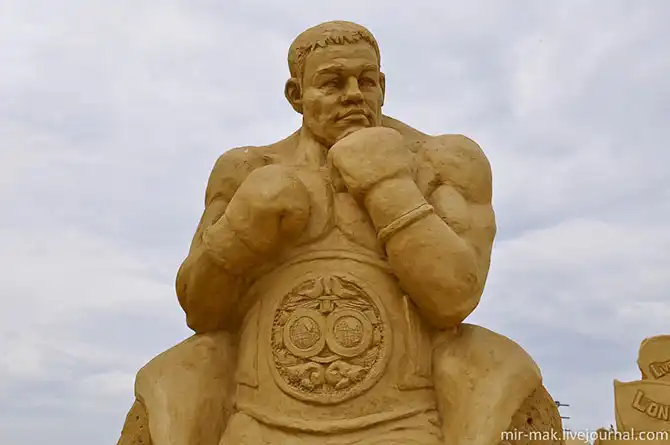 Фестиваль песчаных скульптур в Бургасе