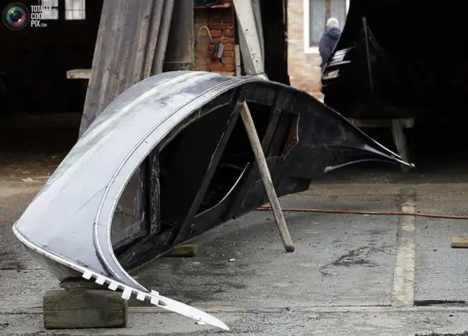 Как изготавливают гондолы в Венеции