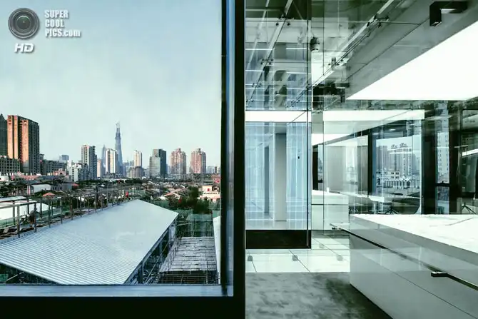 Прозрачный офис шанхайской компании