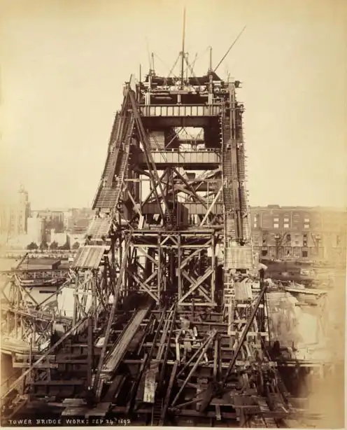 Как строился Тауэрский мост