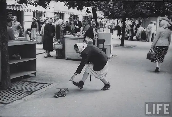 27 портретов эпохи “оттепели”