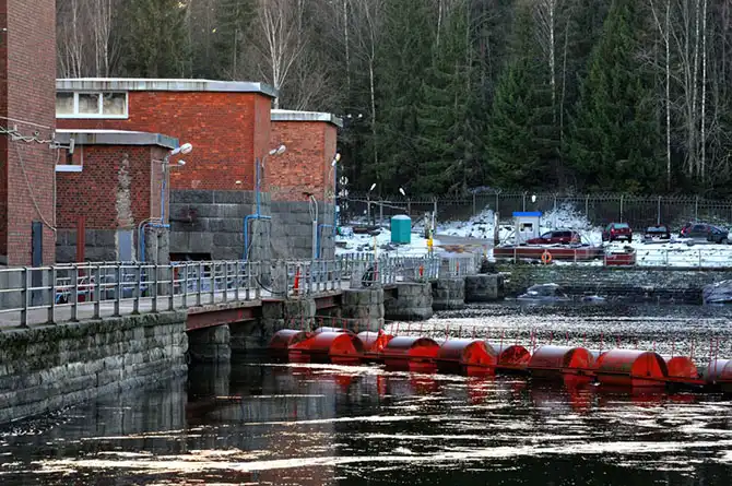 Запуск гидроагрегата на Лесогорской ГЭС