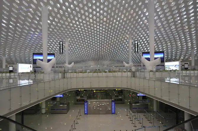 Футуристический терминал аэропорта Шэньчжэнь Баонань