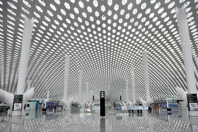 Футуристический терминал аэропорта Шэньчжэнь Баонань