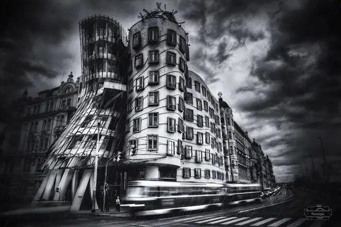 Черно-белая Европа в волшебных работах Роберто Павича