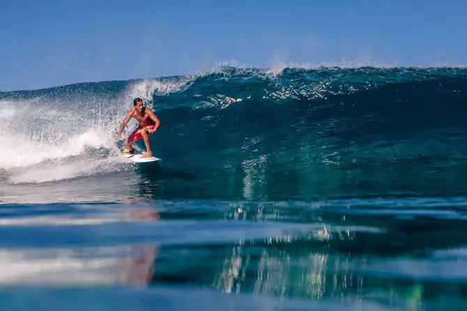 Что происходит с обратной стороны волны