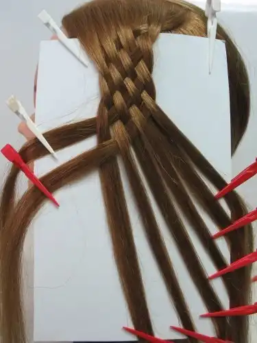 Красиво заплетённые волосы