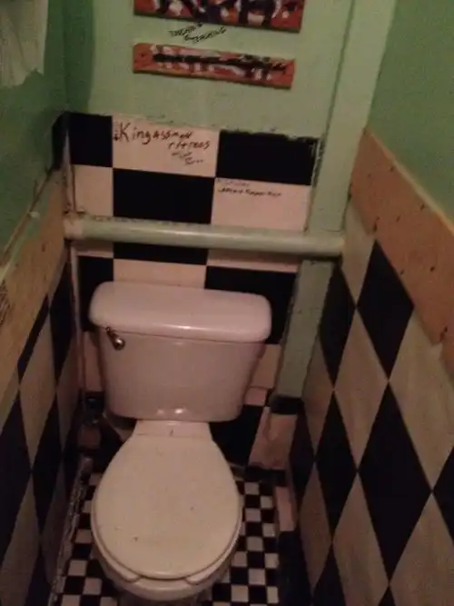 Общественные туалеты Нью Йорка не сильно отличаются от наших