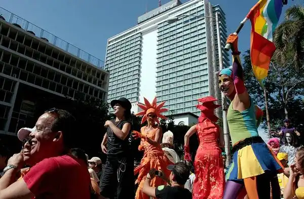 Коммунистический гей парад на Кубе