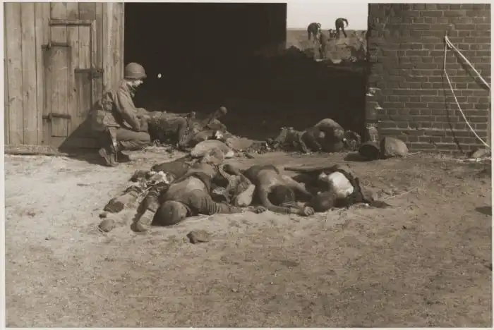 Немцы участвовали в захоронении русских солдат