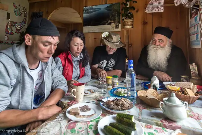 Путешествие по кордонам Телецкого озера на Алтае