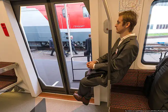 Инновационные поезда на международном железнодорожном салоне