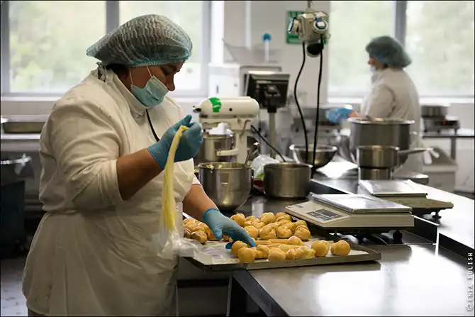 Как готовят самолетную еду