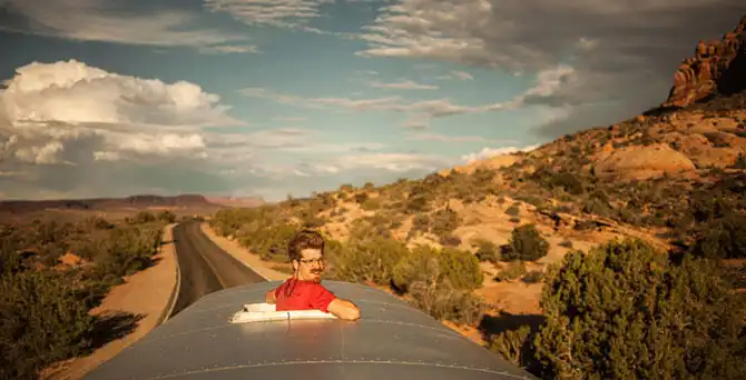 Дом на колесах из школьного автобуса