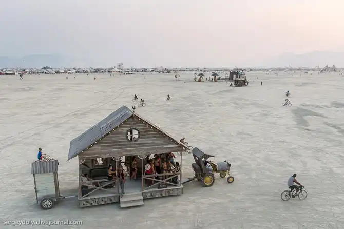 Необычный транспорт на фестивале Burning Man 2013
