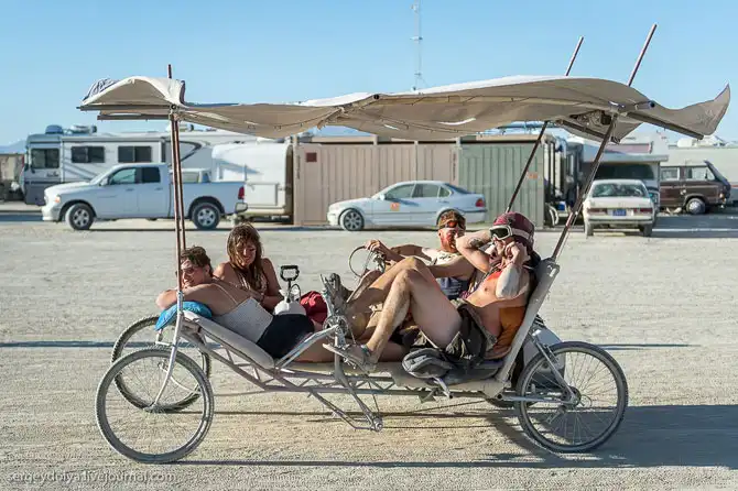 Необычный транспорт на фестивале Burning Man 2013