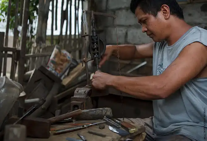 Как и где делают балисонг - филиппинский нож-бабочку