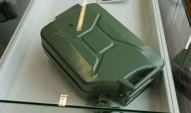 Шпионские приспособления в музее Штази