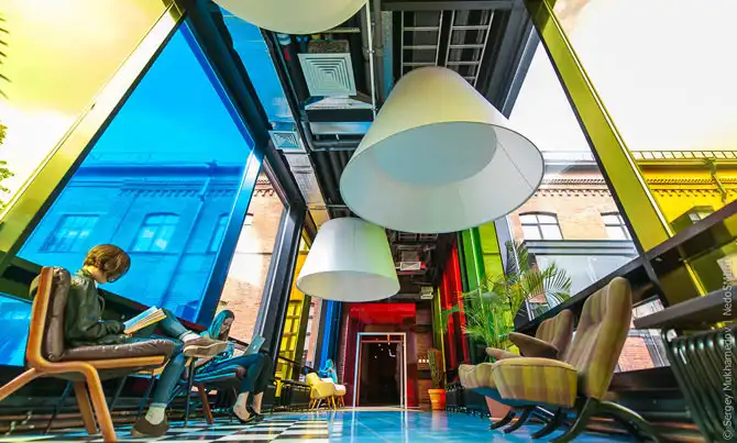 Необычный офис: большая коммуналка