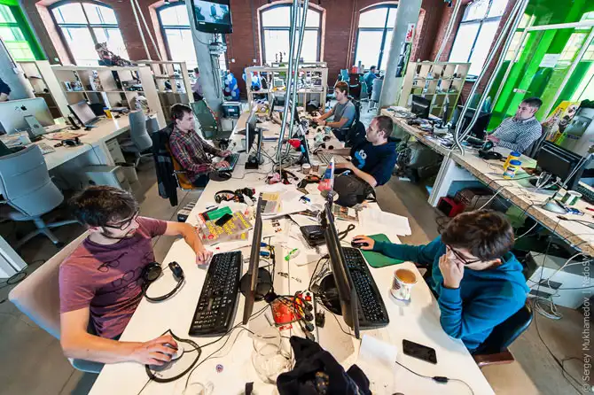 Необычный офис: большая коммуналка