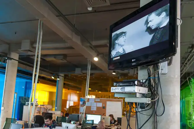 Необычный офис: большая коммуналка