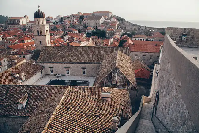 Древний городу в Хорватии с высоты птичьего полёта
