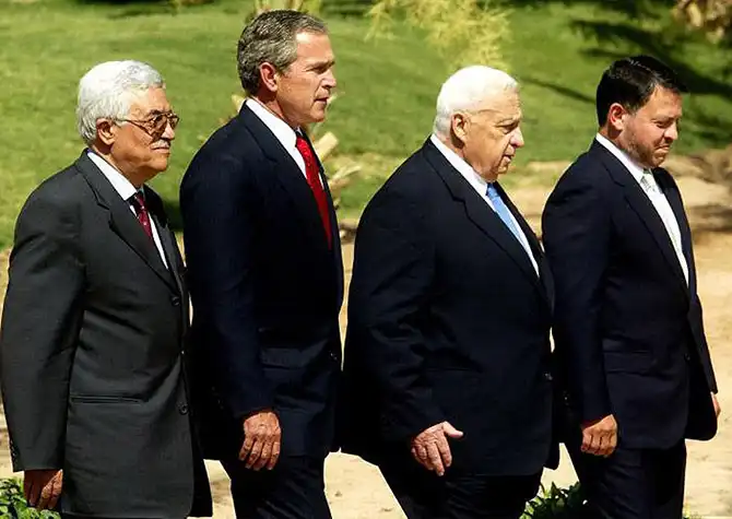 Жизнь в фотографиях Ариэля Шарона