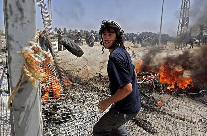 Жизнь в фотографиях Ариэля Шарона