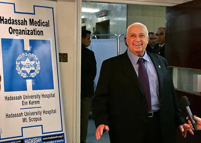 Жизнь в фотографиях Ариэля Шарона