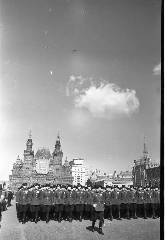 Парад на Красной площади 1 мая 1951 года