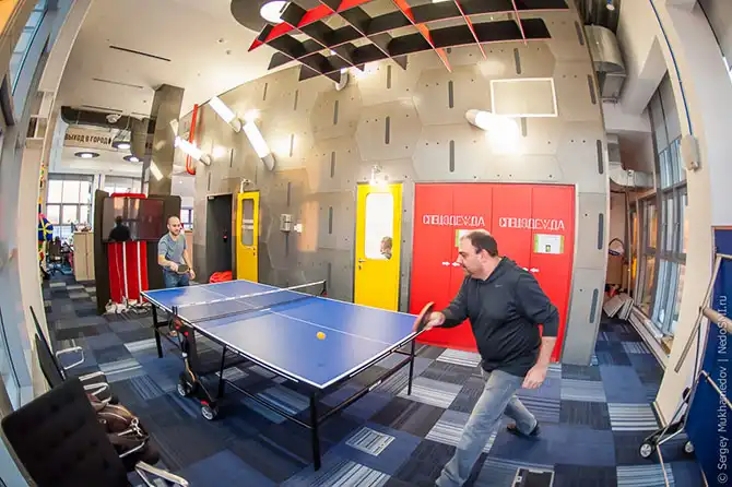 Необычный офис метро-стайл