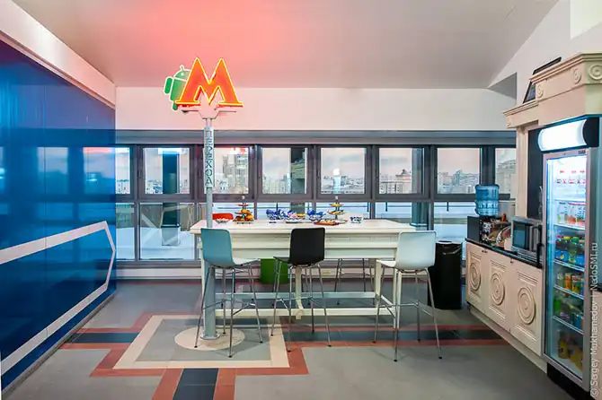 Необычный офис метро-стайл