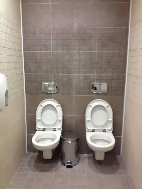 Туалеты в Сочи для двоих