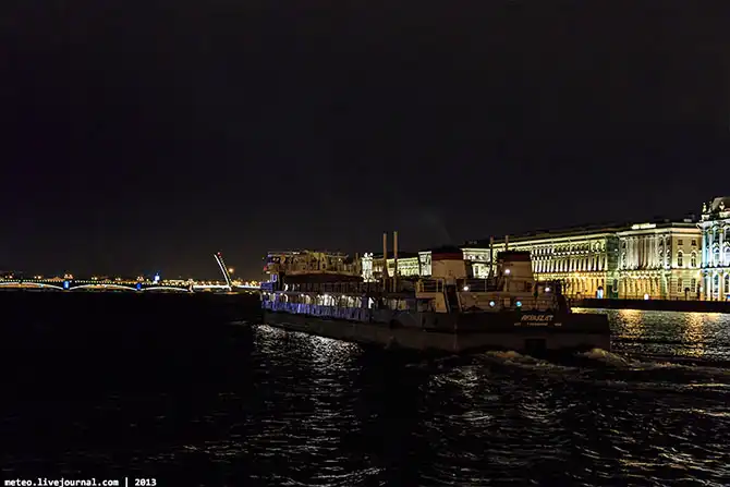 Как устроен Дворцовый мост в Санкт-Петербурге