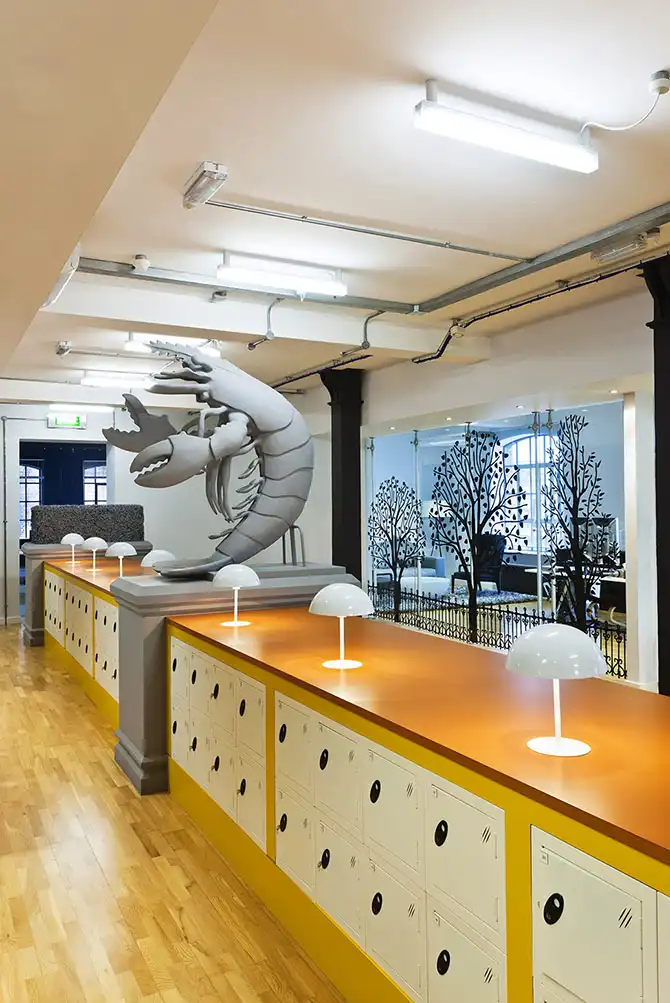 Красочный офис компании Forward в Лондоне