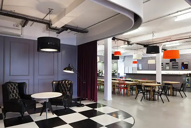 Красочный офис компании Forward в Лондоне