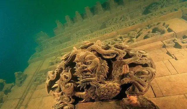 Обнаруженный в Китае подводный город Ши Чен