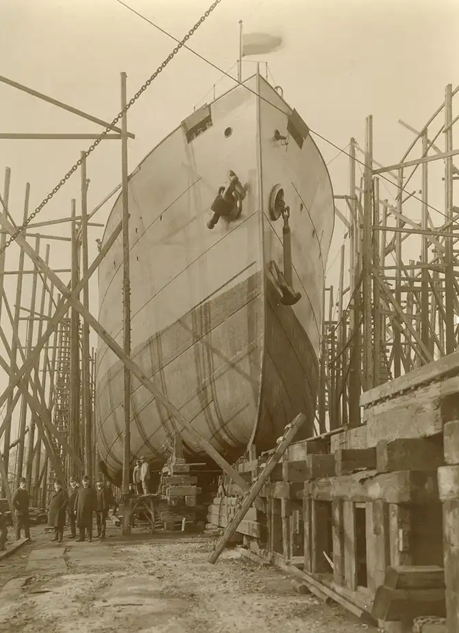 Морской корабли разных лет