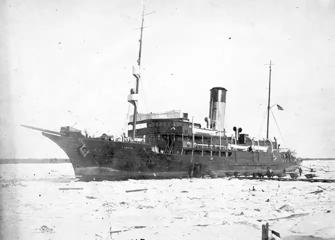 Морской корабли разных лет