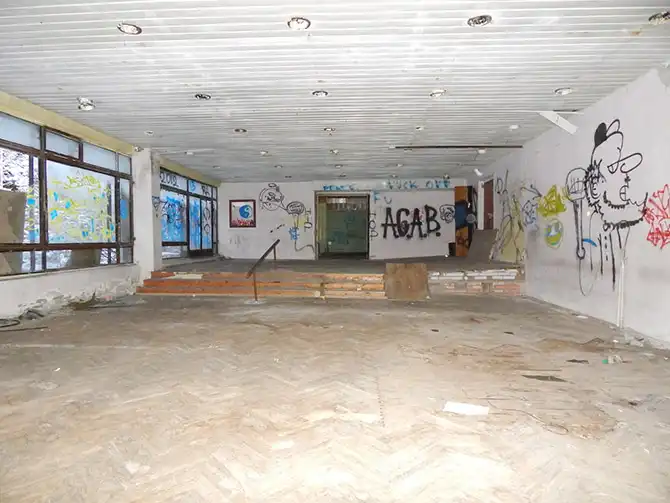 Прогулка по заброшенному детскому лагерю